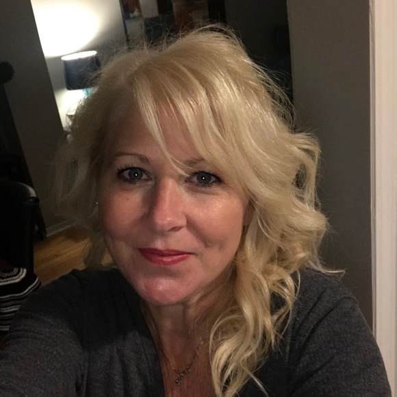 Meet your Posher, Lynn - Picture 1 of 1